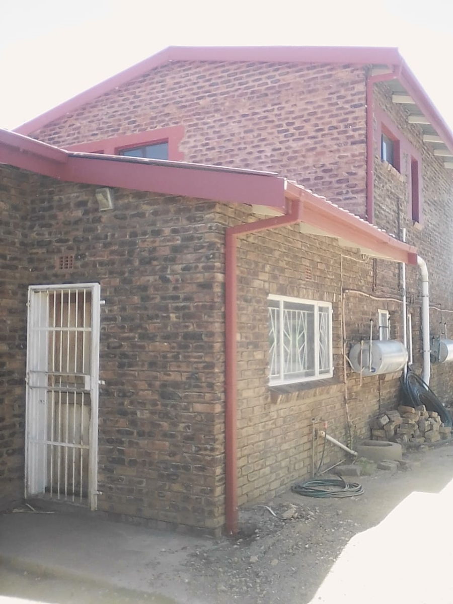 5 Bedroom Property for Sale in Niekerkshoop Northern Cape